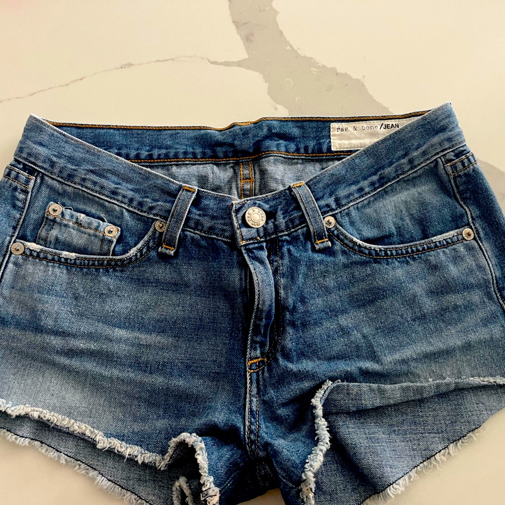 Rag and bone Jean shorts sz 25